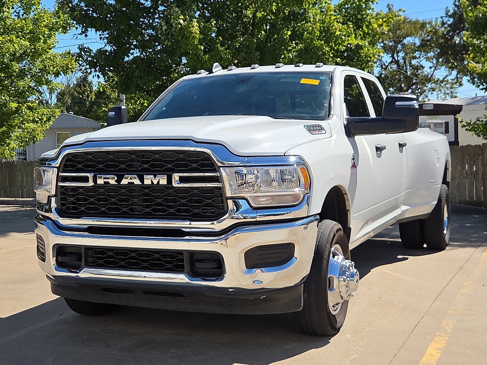 2024 RAM 3500 Tradesman Crew Cab 4x4 8' Box