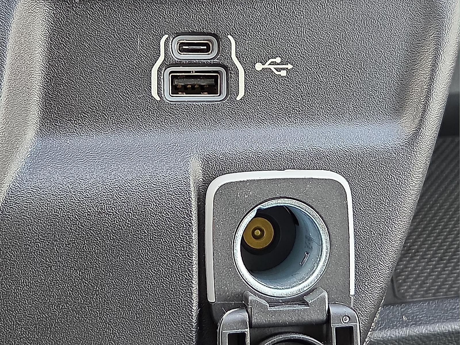 2024 RAM ProMaster 2500 Cargo Van Tradesman High Roof 136' WB w/Pass Seat