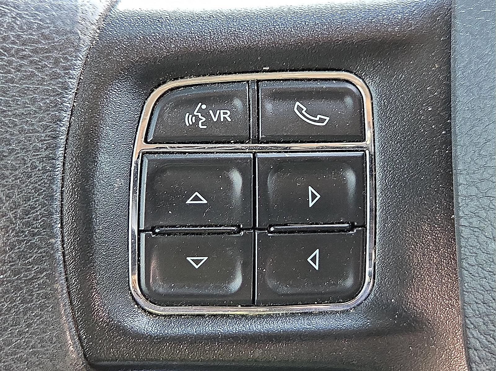 2022 RAM 1500 Classic Tradesman Crew Cab 4x4 5'7' Box