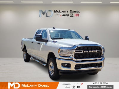 2023 RAM 2500 Tradesman Crew Cab 4x4 8' Box