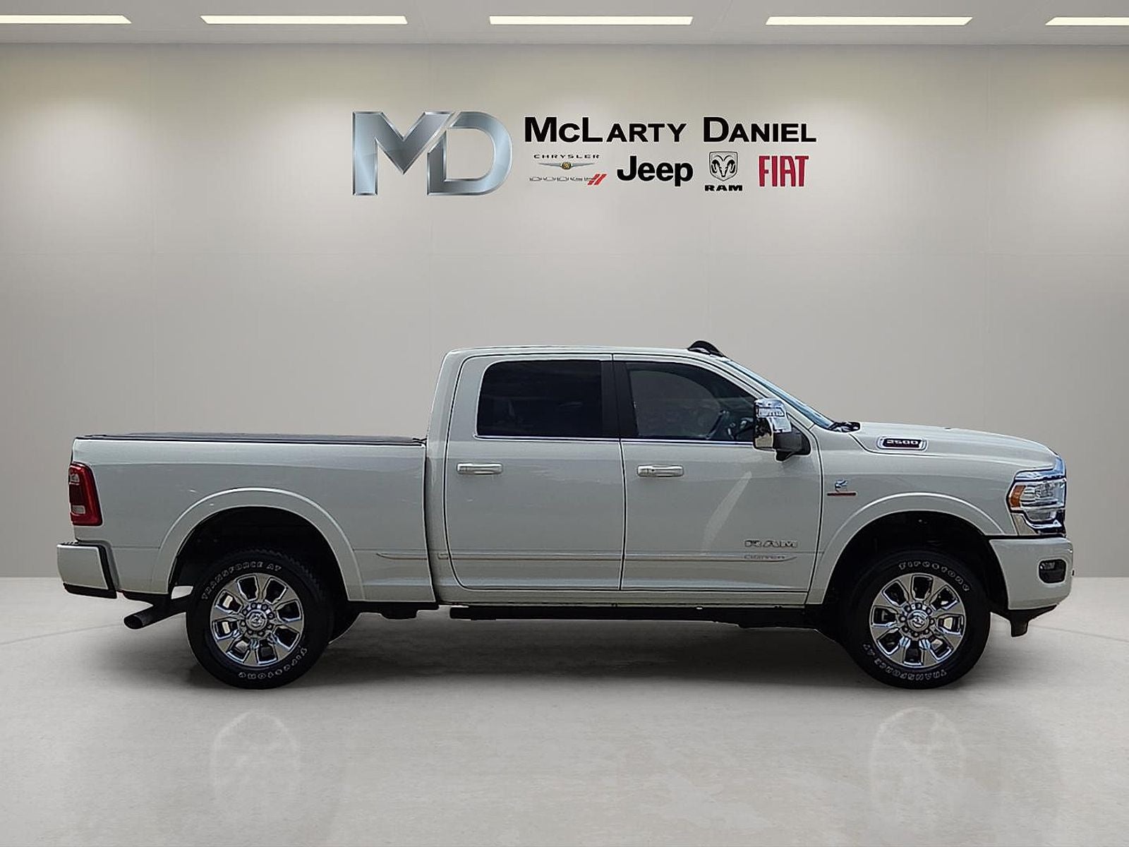 2024 RAM 2500 Limited Crew Cab 4x4 6'4' Box