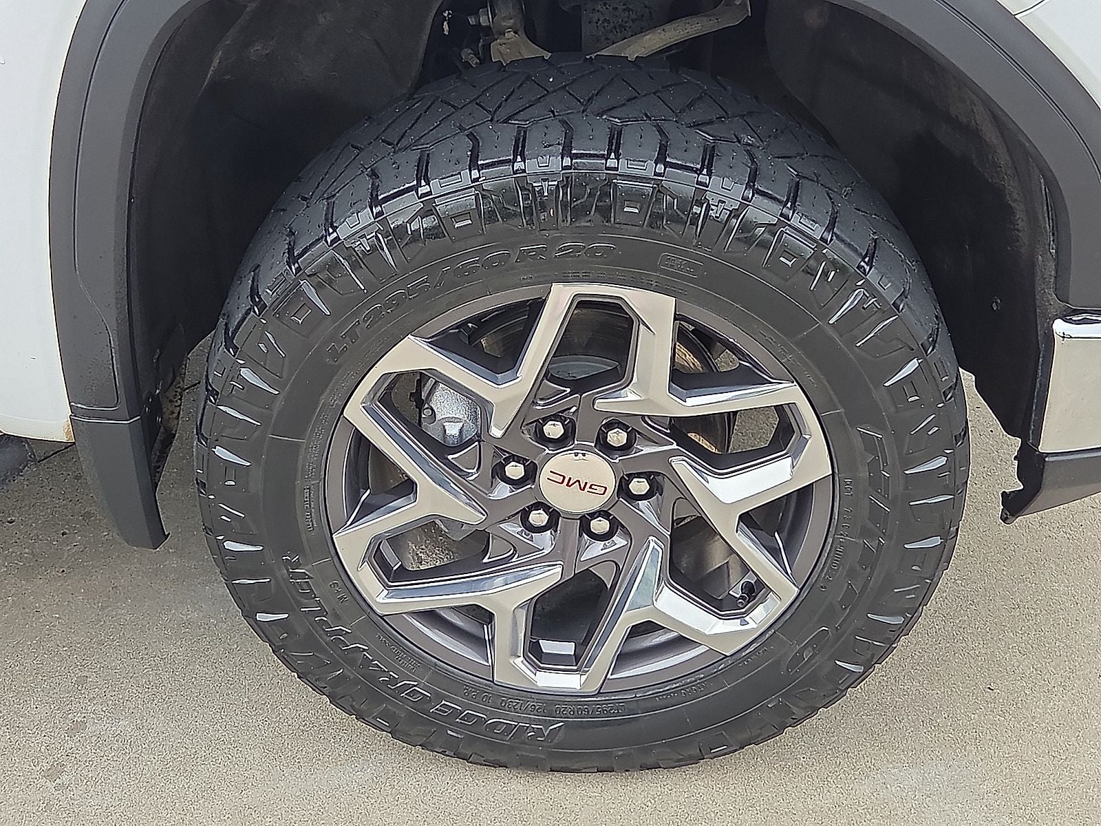 2024 GMC Sierra 1500 4WD Crew Cab Short Box SLT