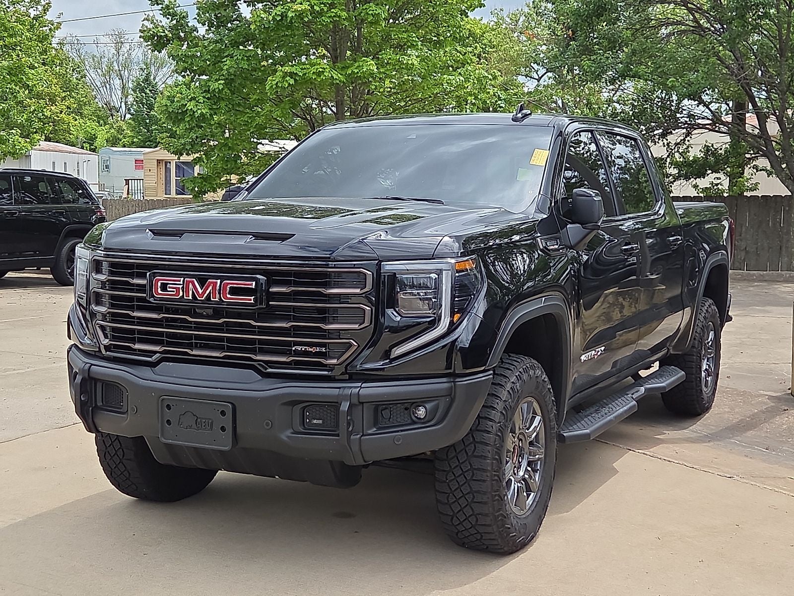 2025 GMC Sierra 1500 AT4X