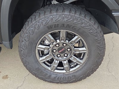 2025 GMC Sierra 1500 4WD Crew Cab Short Box AT4X