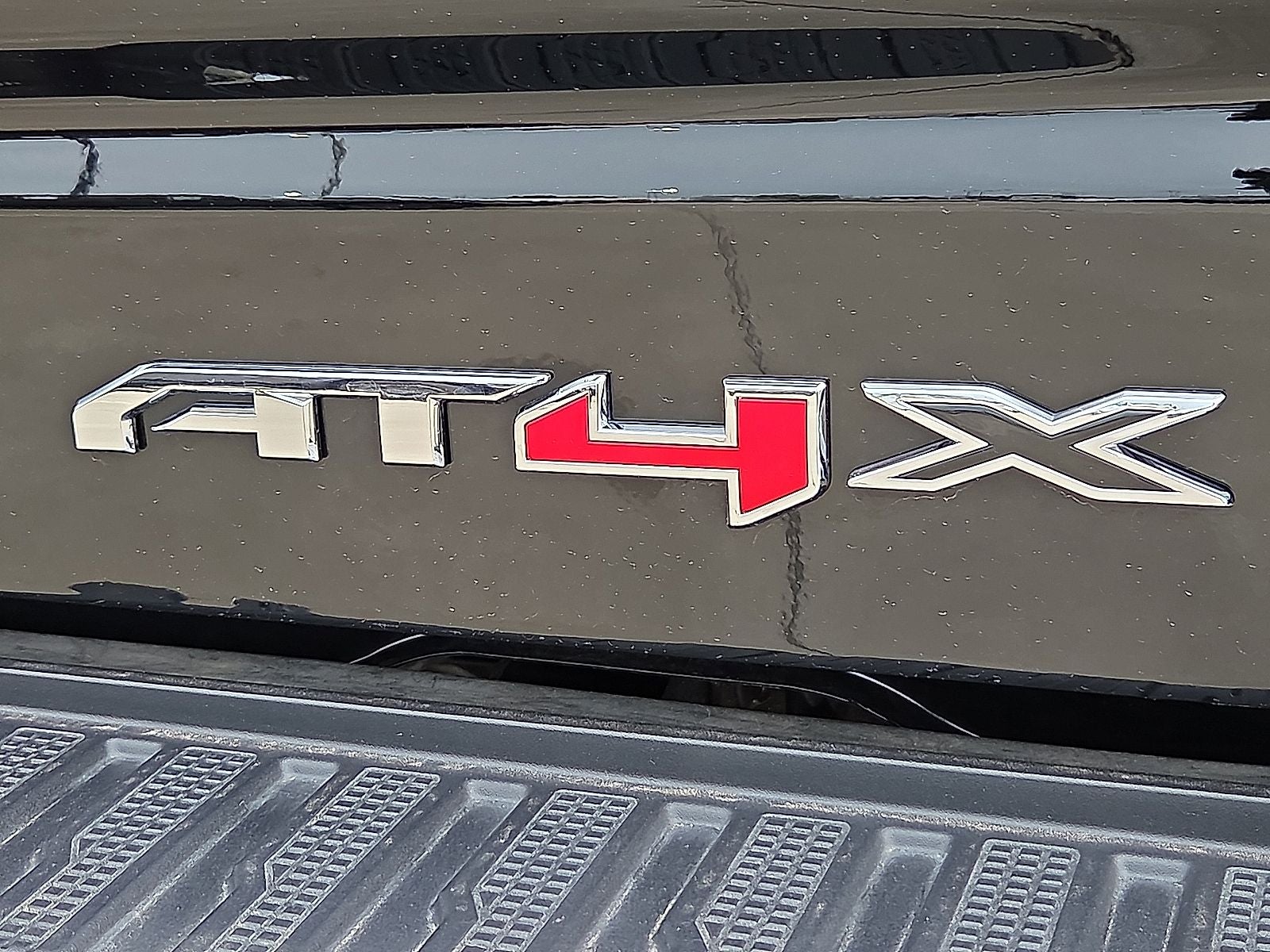 2025 GMC Sierra 1500 4WD Crew Cab Short Box AT4X