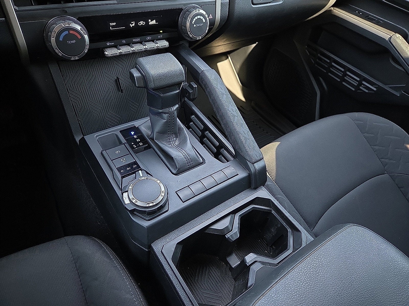 2025 Toyota Tacoma SR