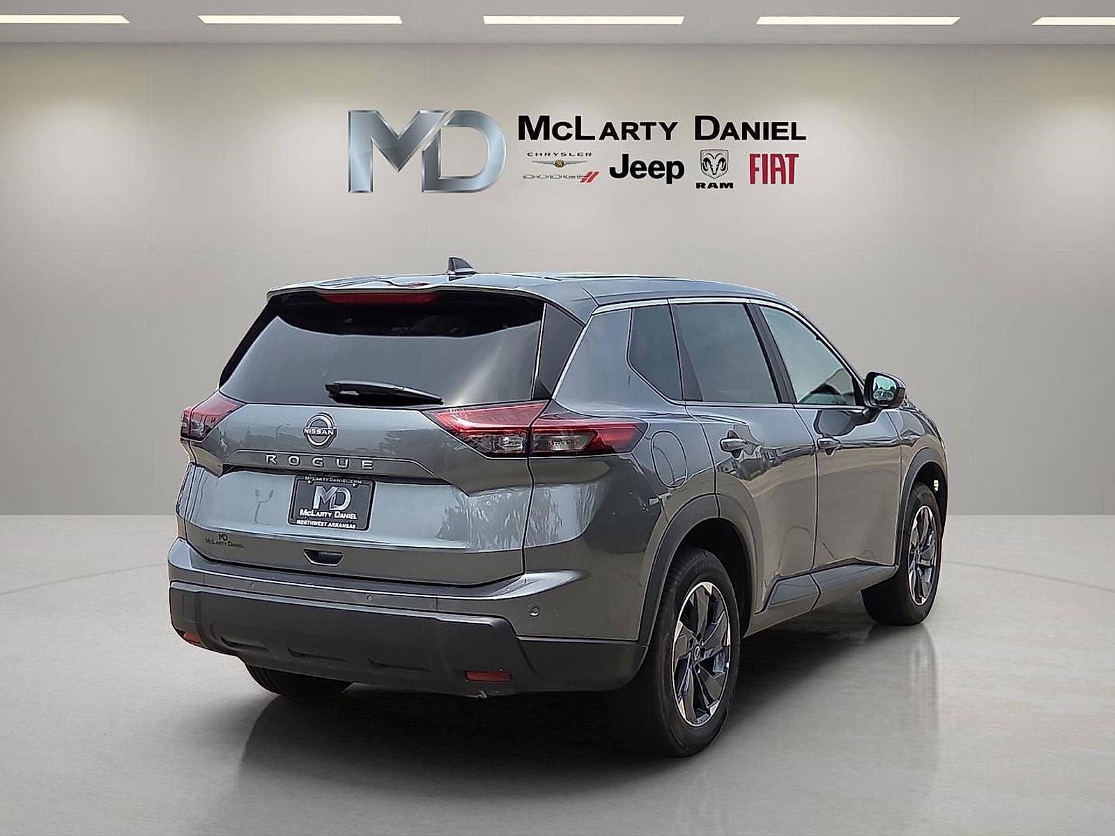 2025 Nissan Rogue SV FWD