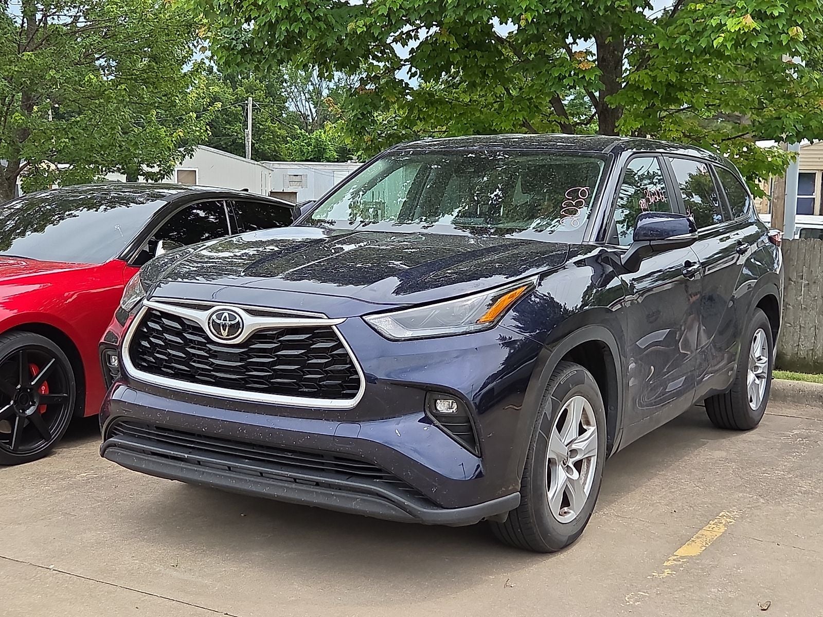 2025 Toyota Highlander LE