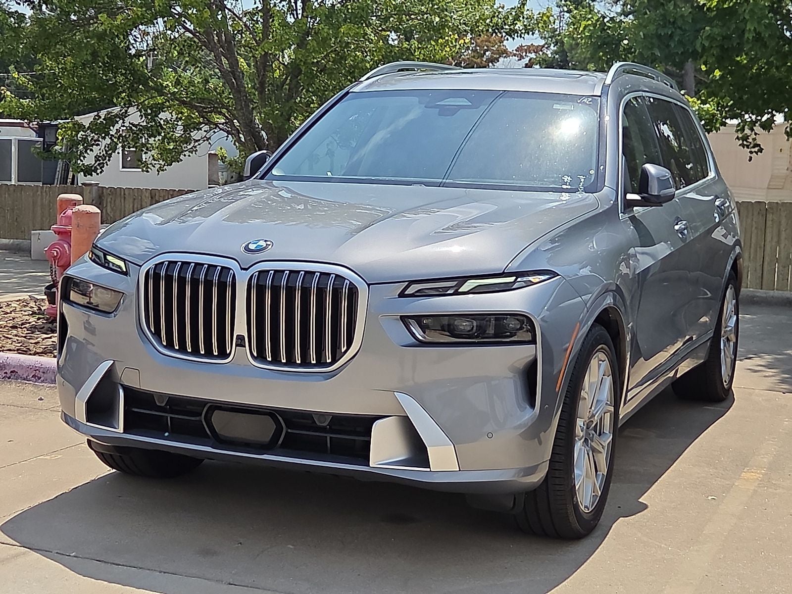 2025 BMW X7 xDrive40i