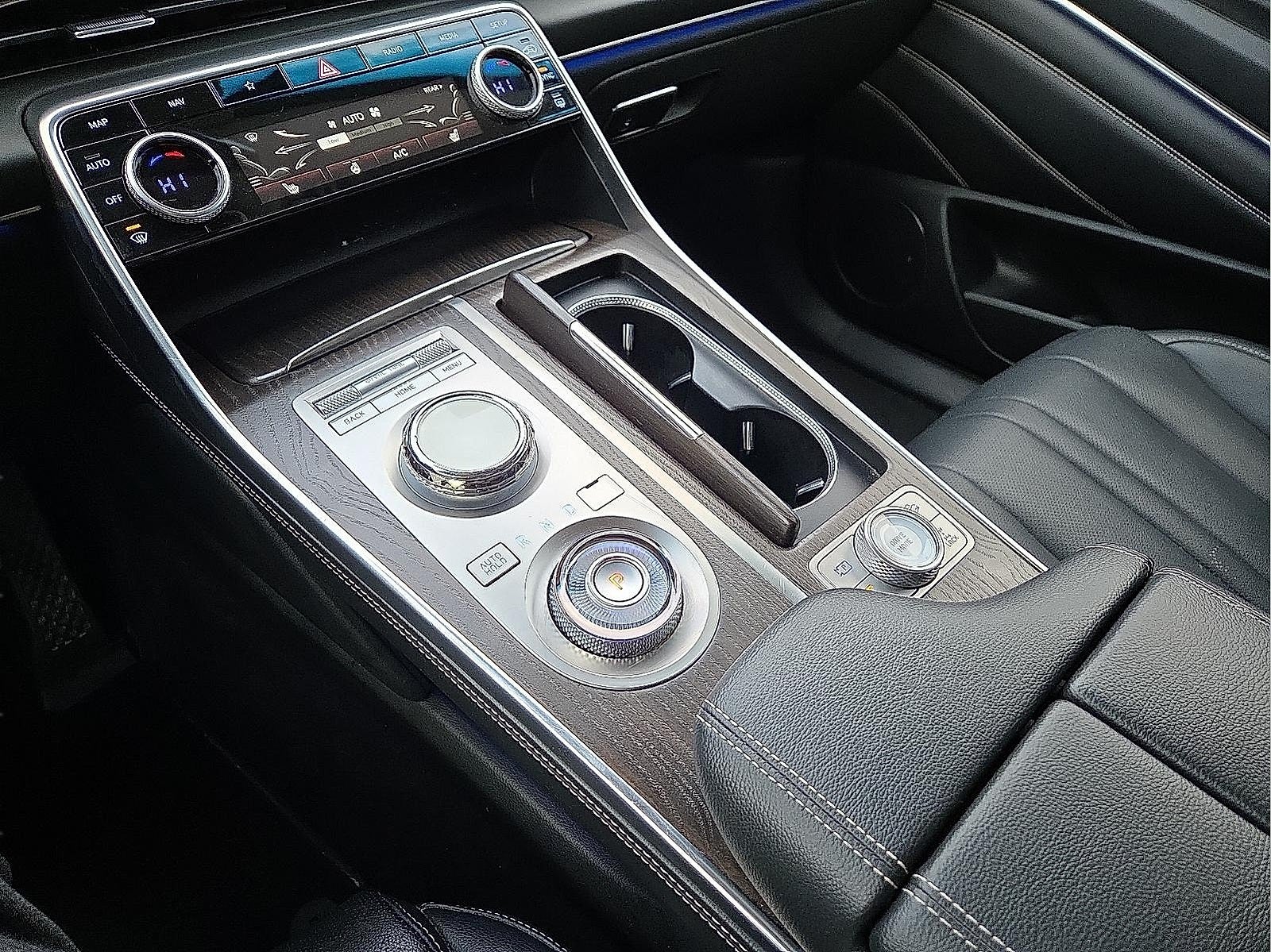 2024 Genesis GV80 2.5T AWD