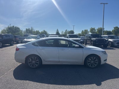 2015 Chrysler 200 S
