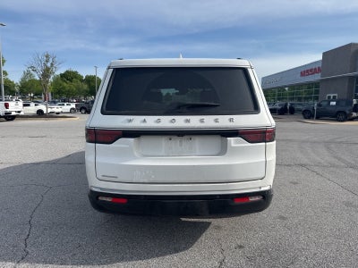 2023 Jeep Wagoneer Base