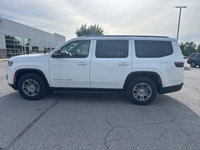2023 Jeep Wagoneer Base