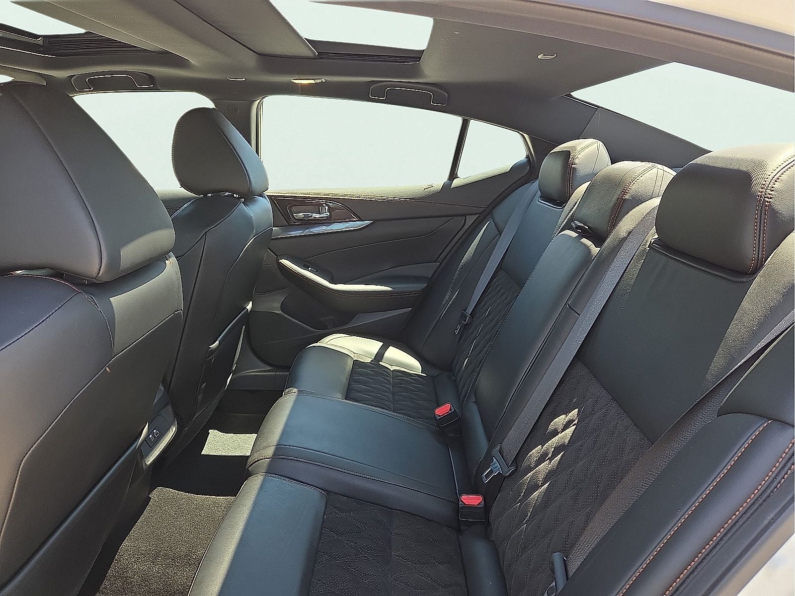 2020 Nissan Maxima SR