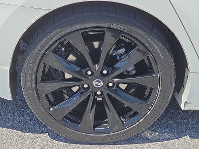 2020 Nissan Maxima SR
