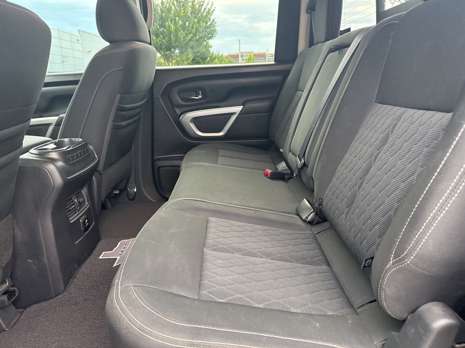 2018 Nissan Titan SV