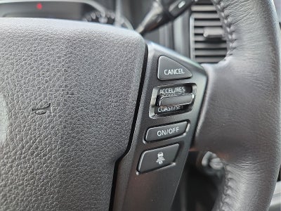 2023 Nissan Titan SV