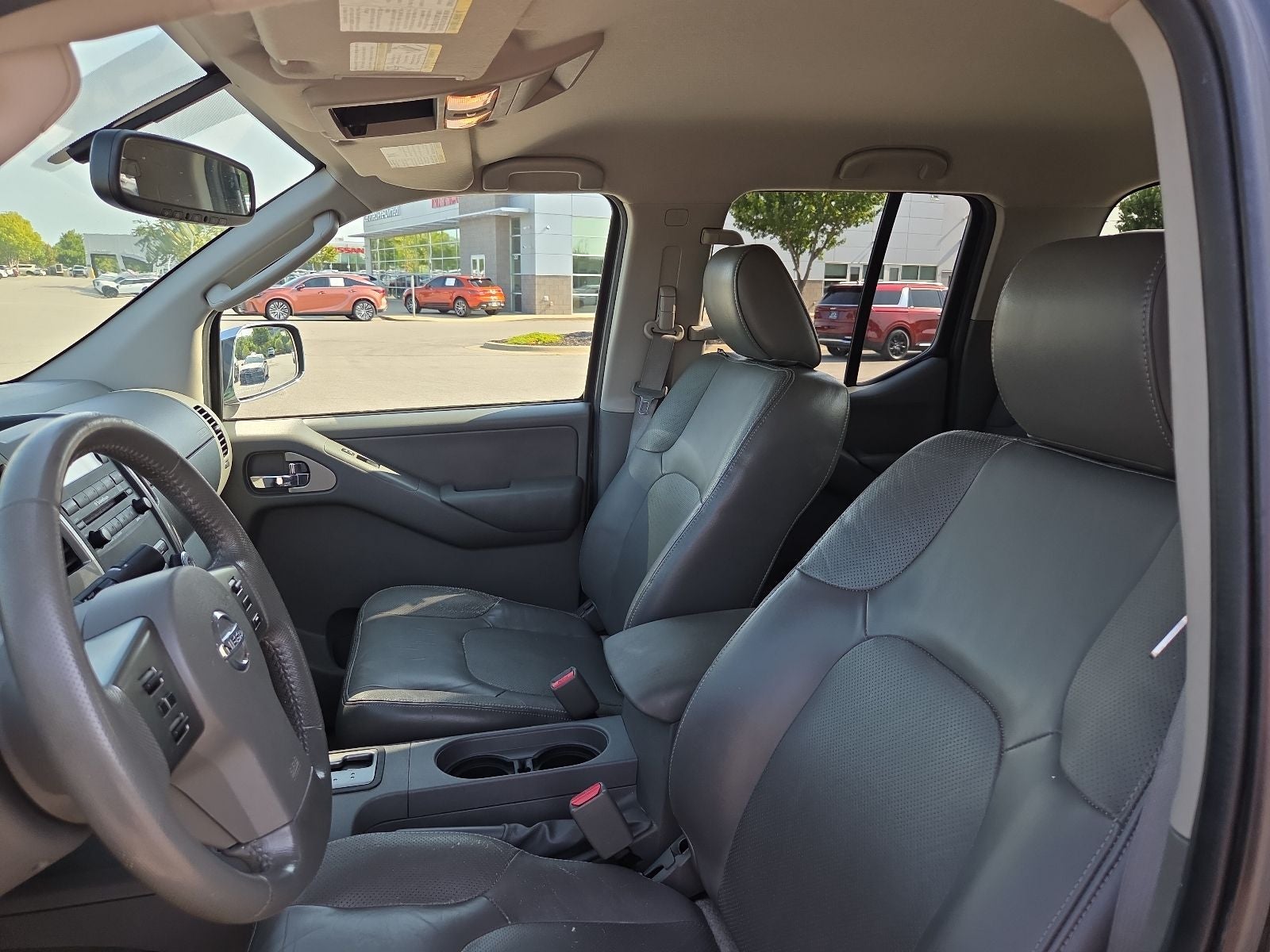 2010 Nissan Frontier LE