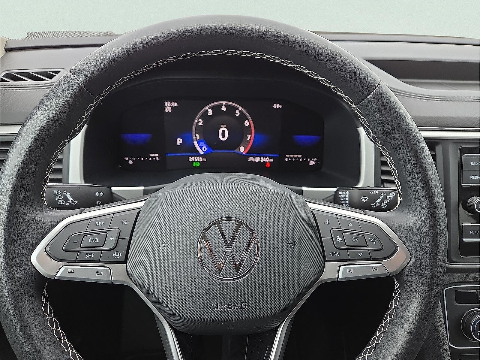 2023 Volkswagen Atlas 2.0T SE