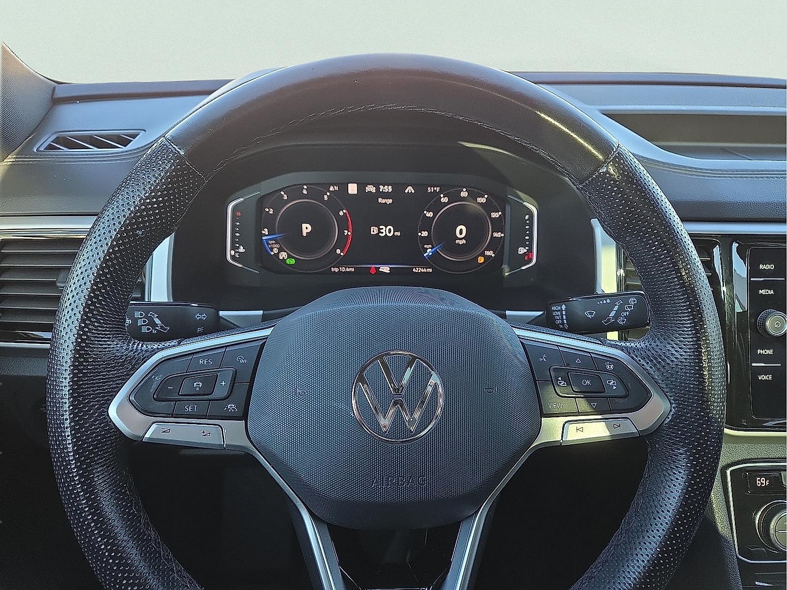 2023 Volkswagen Atlas Cross Sport 3.6L V6 SEL Premium R-Line