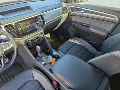 2023 Volkswagen Atlas Cross Sport 3.6L V6 SEL Premium R-Line