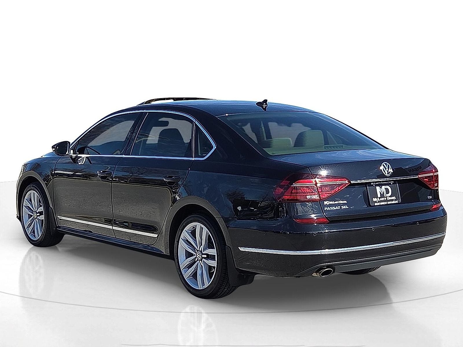 2017 Volkswagen Passat SEL Premium