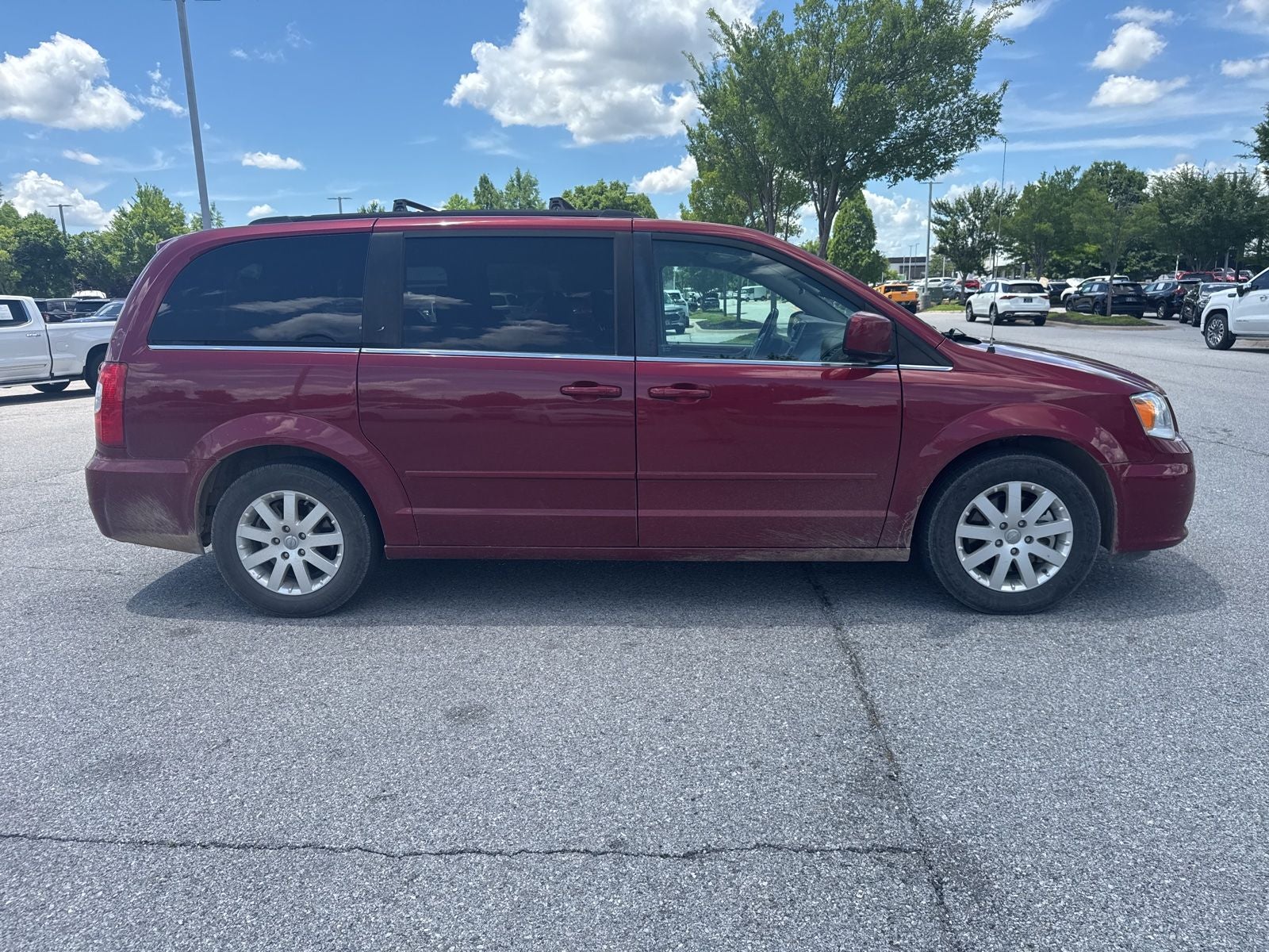 2016 Chrysler Town & Country LX