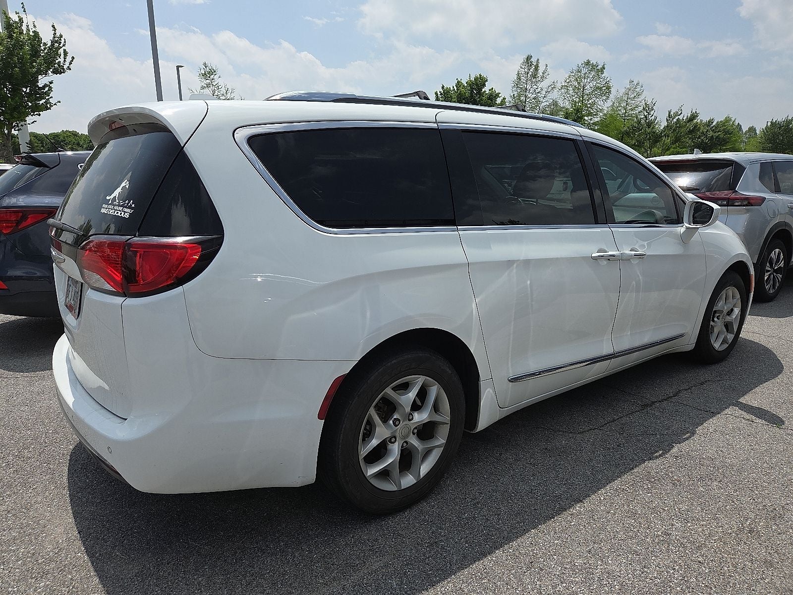 2017 Chrysler Pacifica Touring L Plus