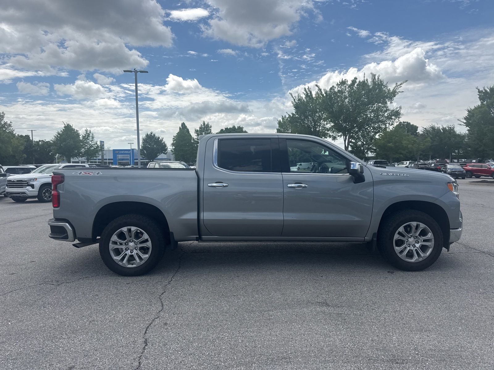 2025 Chevrolet Silverado 1500 LTZ