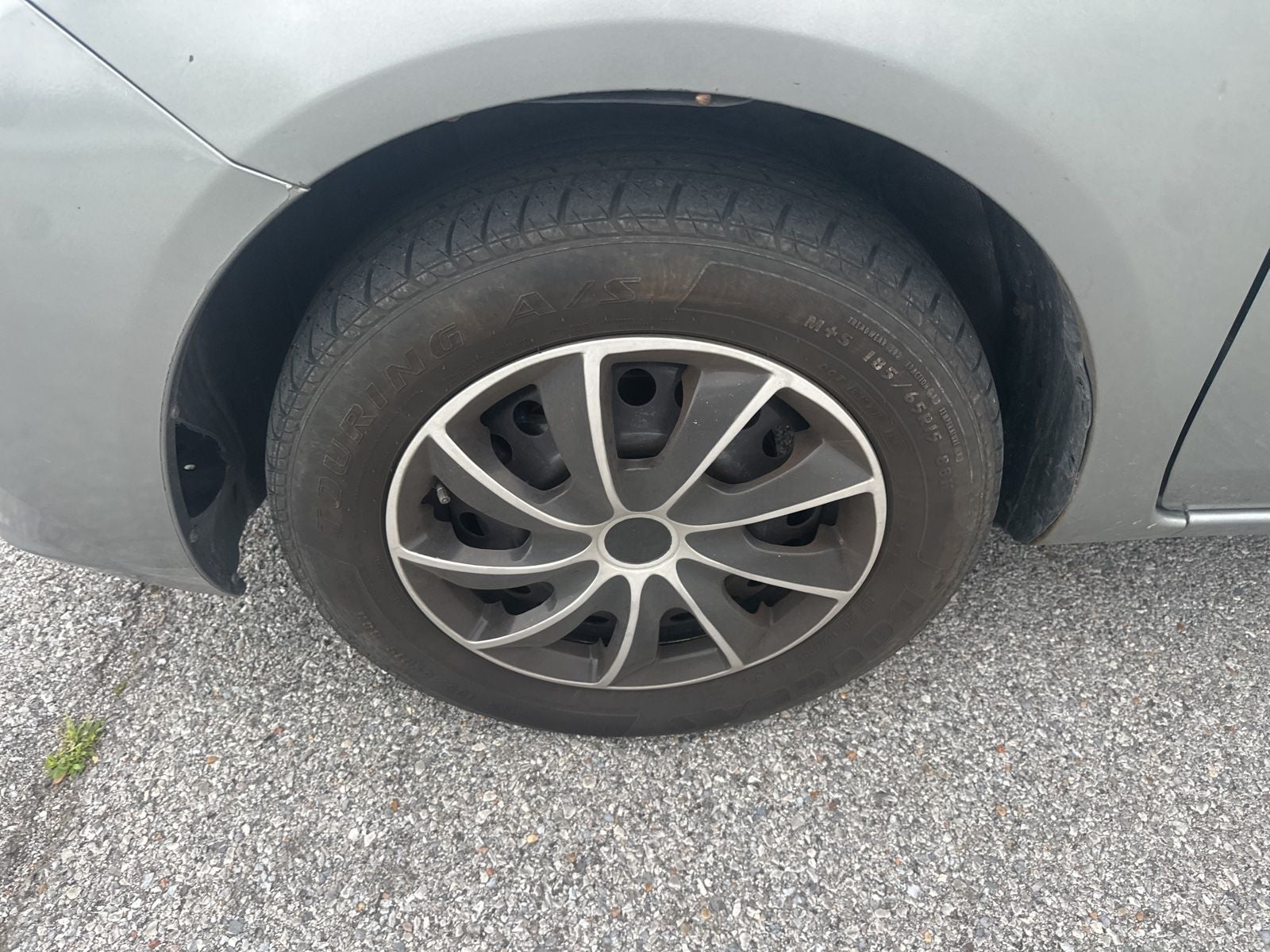 2012 Nissan Versa 1.6 SV