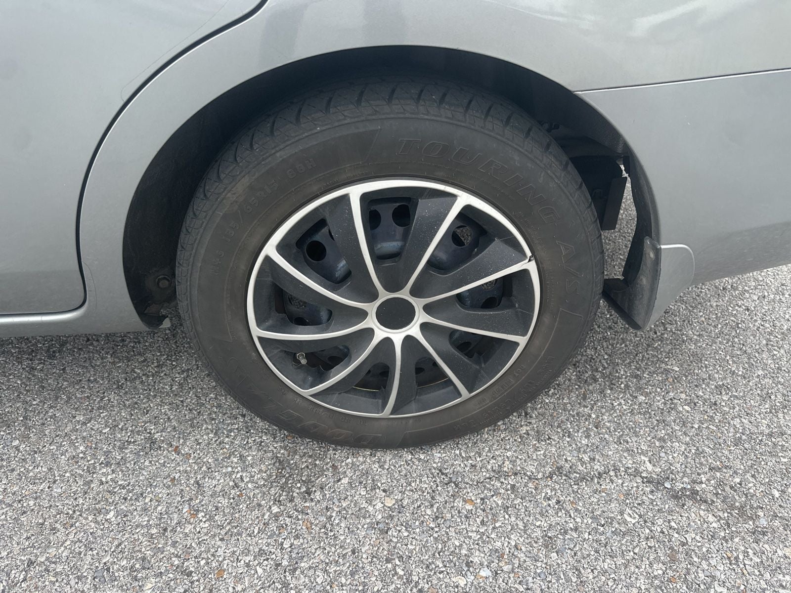 2012 Nissan Versa 1.6 SV