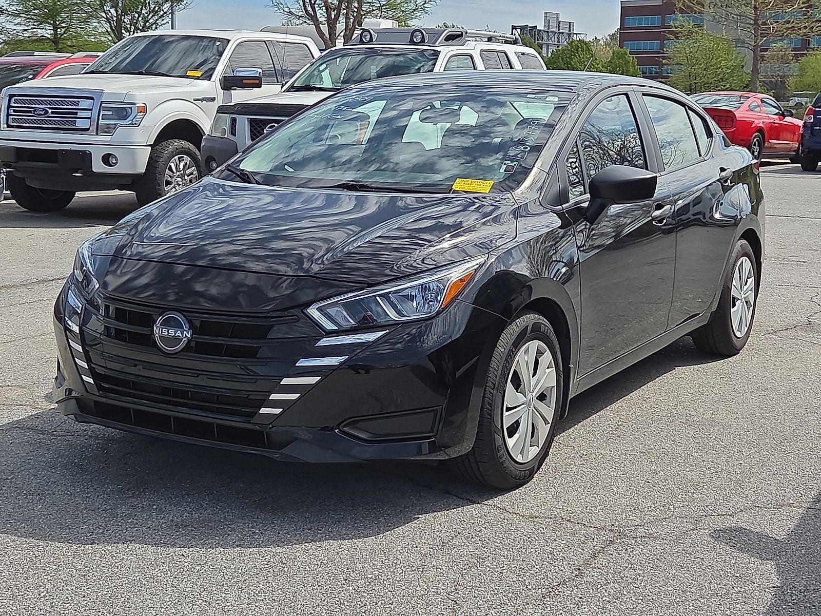 2024 Nissan Versa 1.6 S