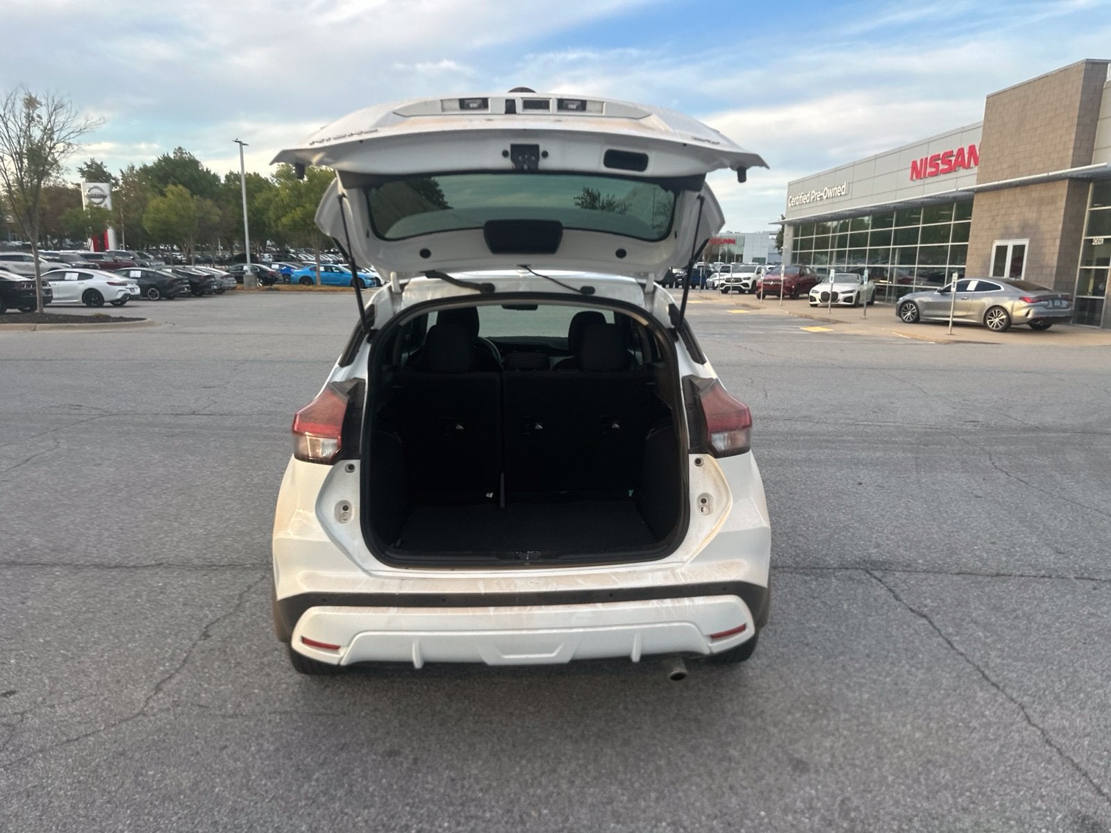 2023 Nissan Kicks SV