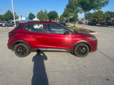 2024 Nissan Kicks SR