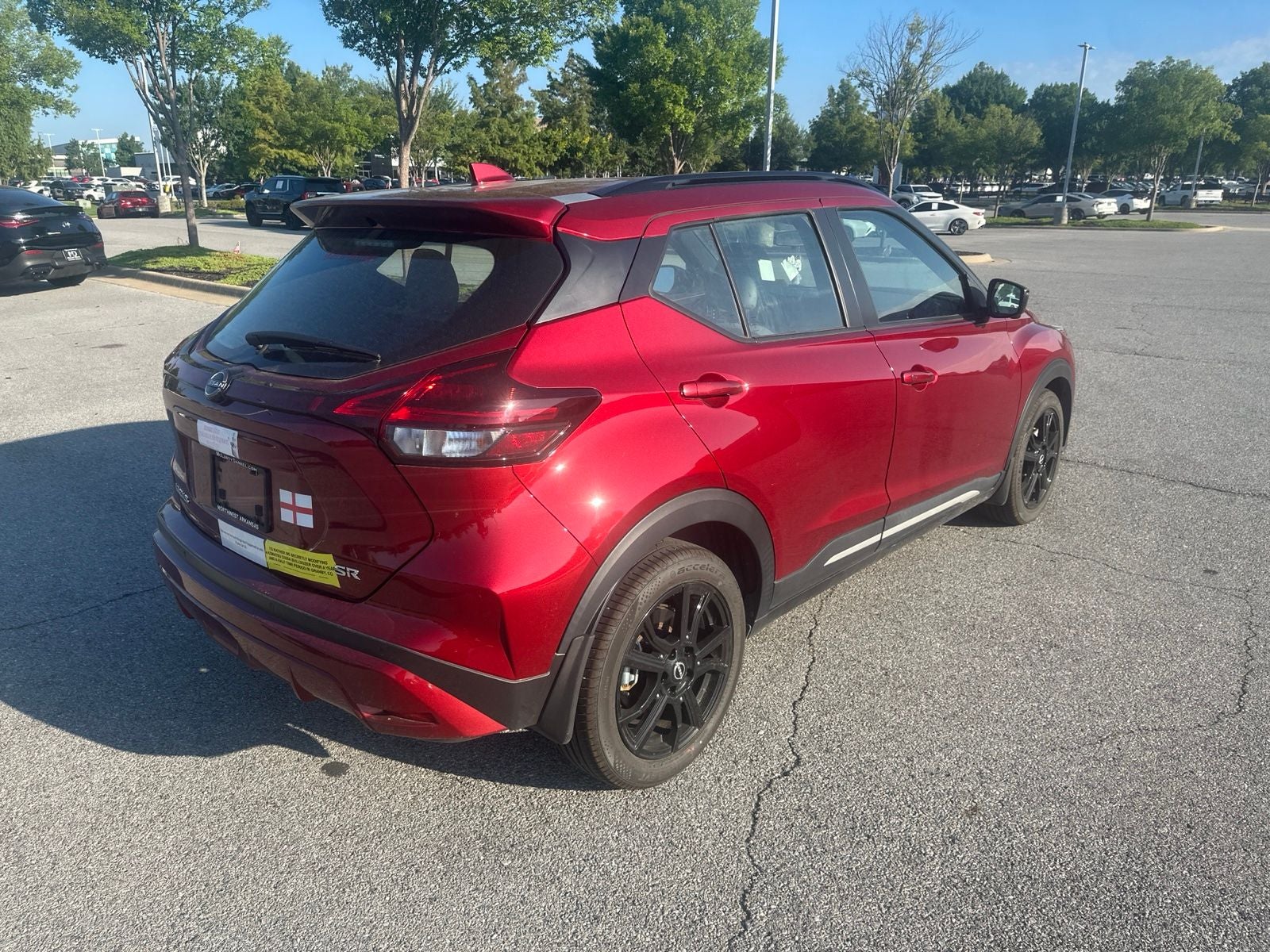 2024 Nissan Kicks SR