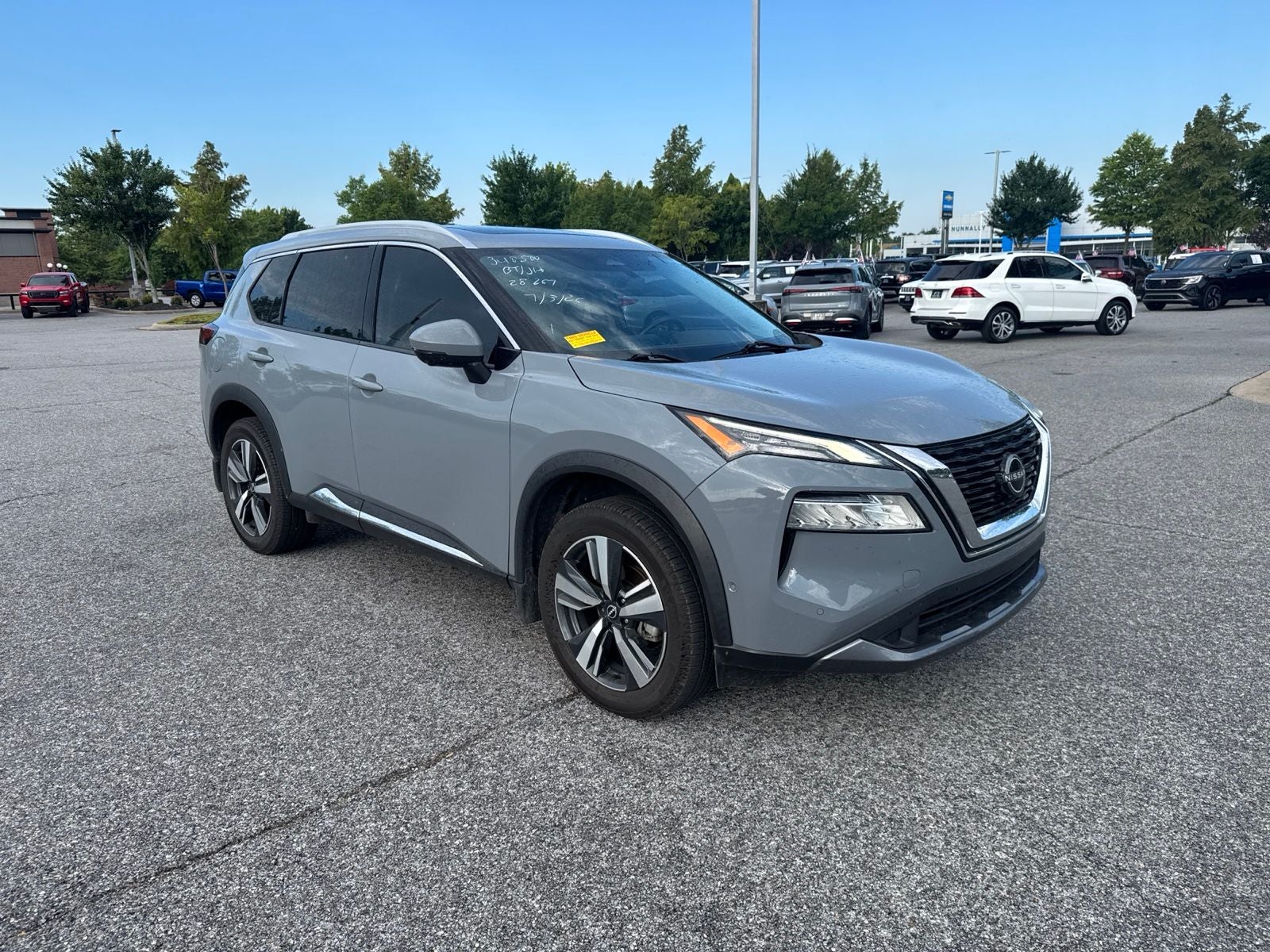 2023 Nissan Rogue SL