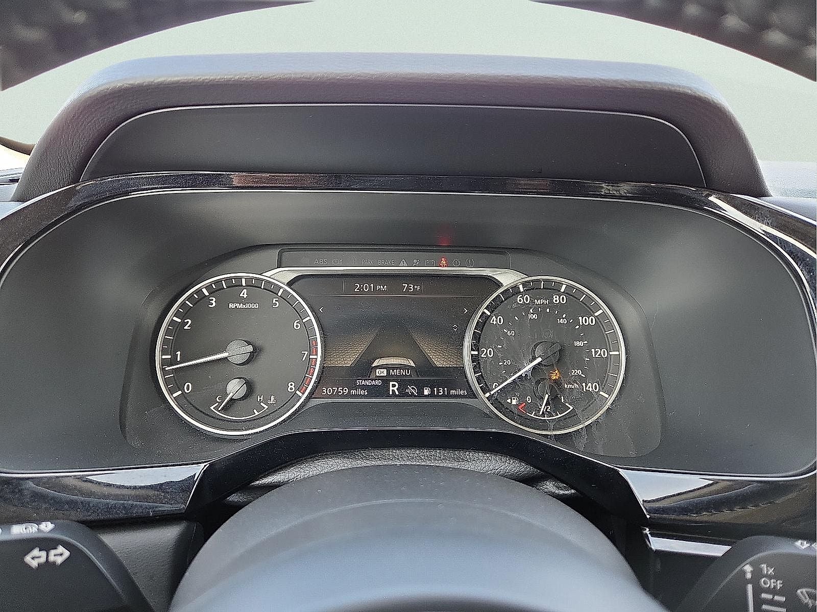 2025 Nissan Pathfinder SV