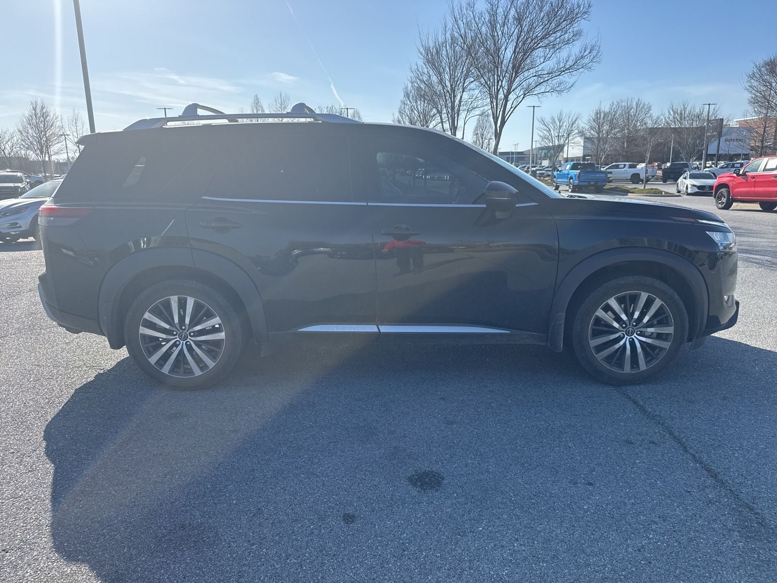 2022 Nissan Pathfinder Platinum