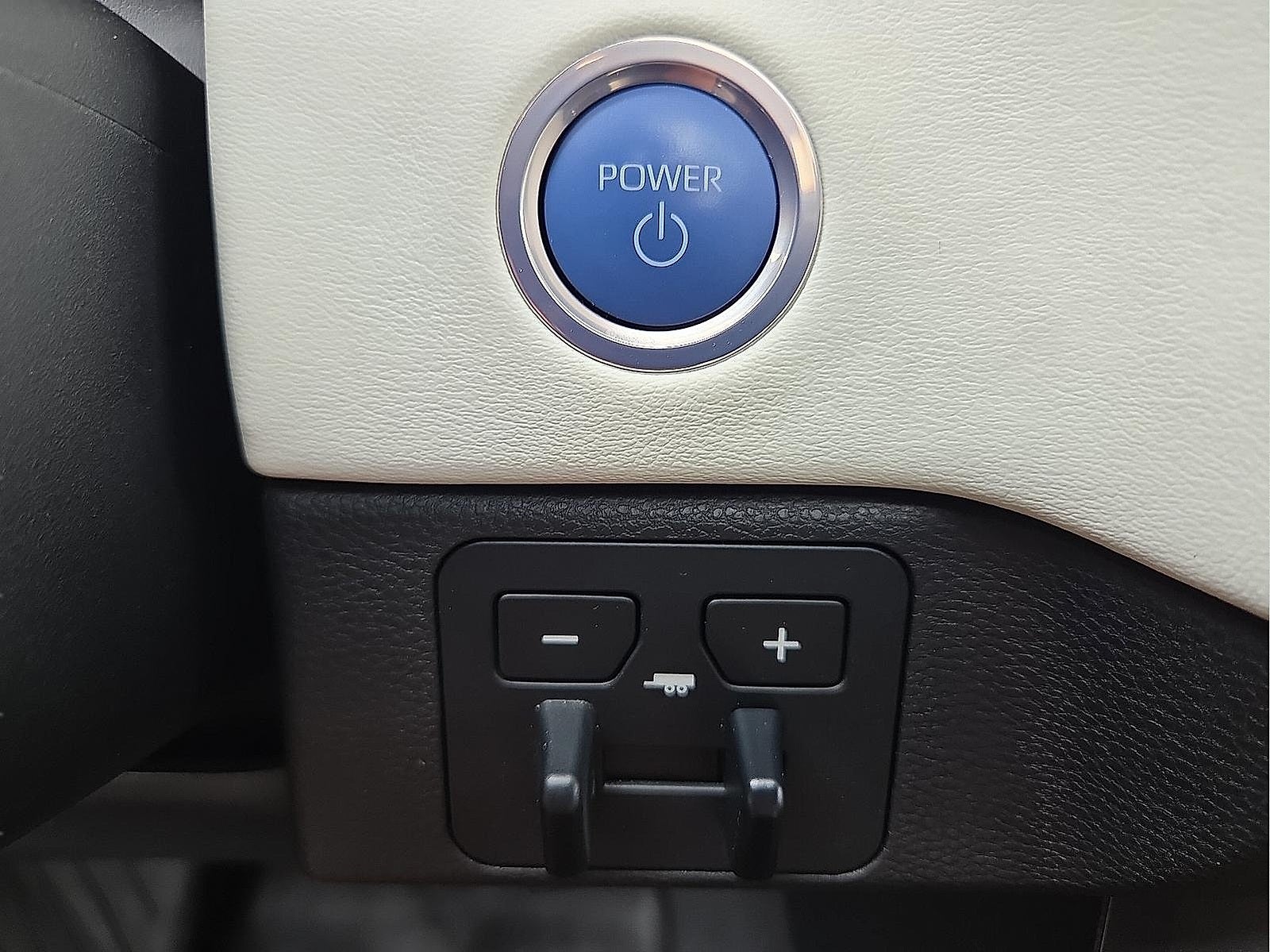 2024 Toyota Tundra Hybrid Capstone