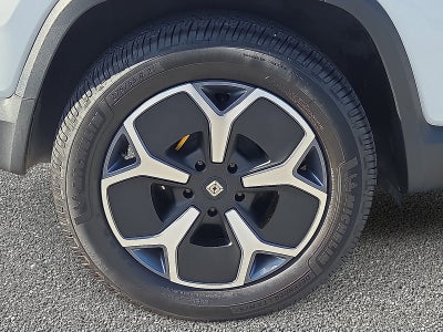2024 Rivian R1S Adventure Quad Motor Large Pack