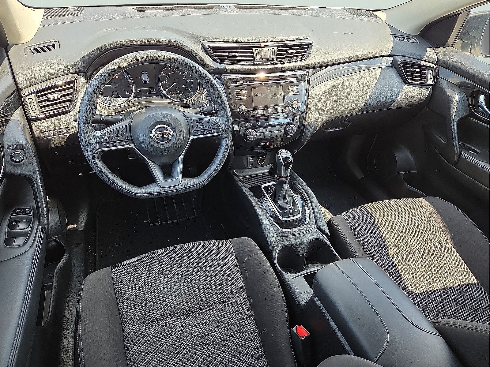 2017 Nissan Rogue Sport SV