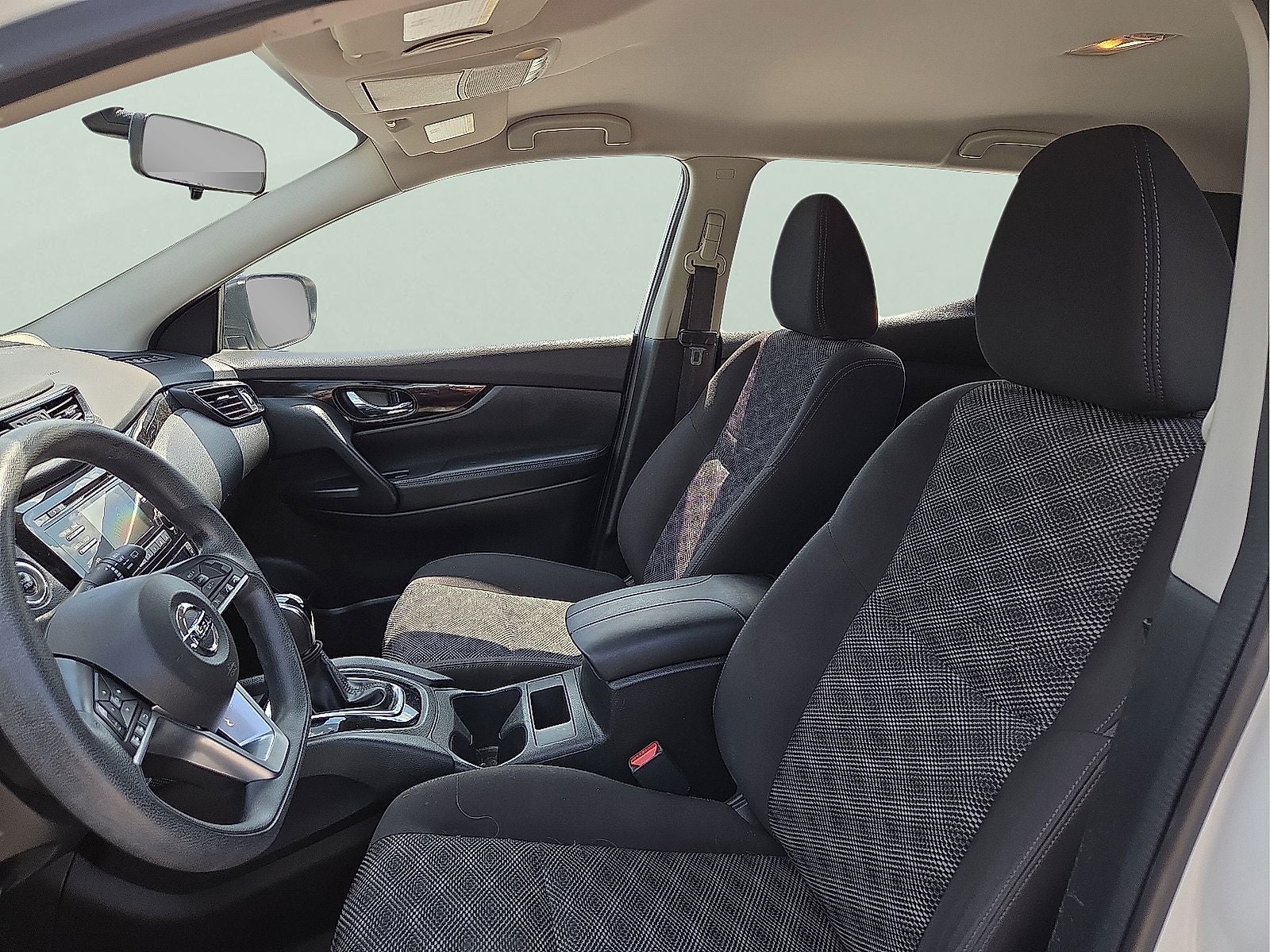 2017 Nissan Rogue Sport SV
