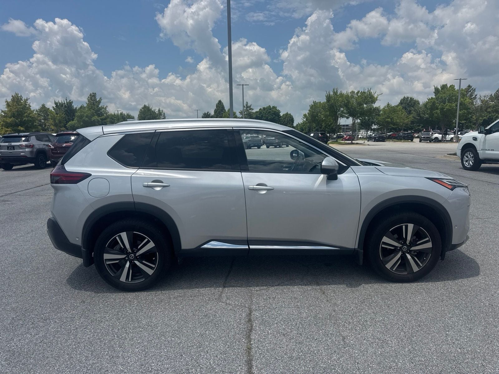 2021 Nissan Rogue Platinum