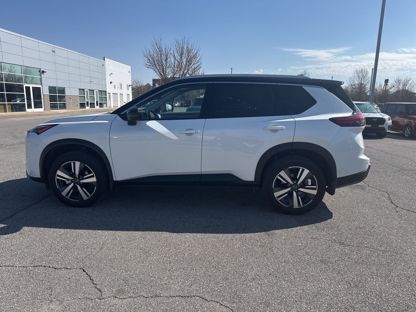 2024 Nissan Rogue SL