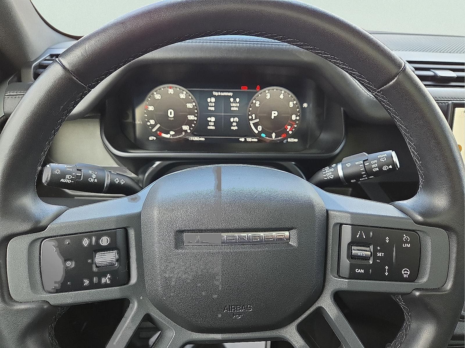 2025 Land Rover Defender 110 S