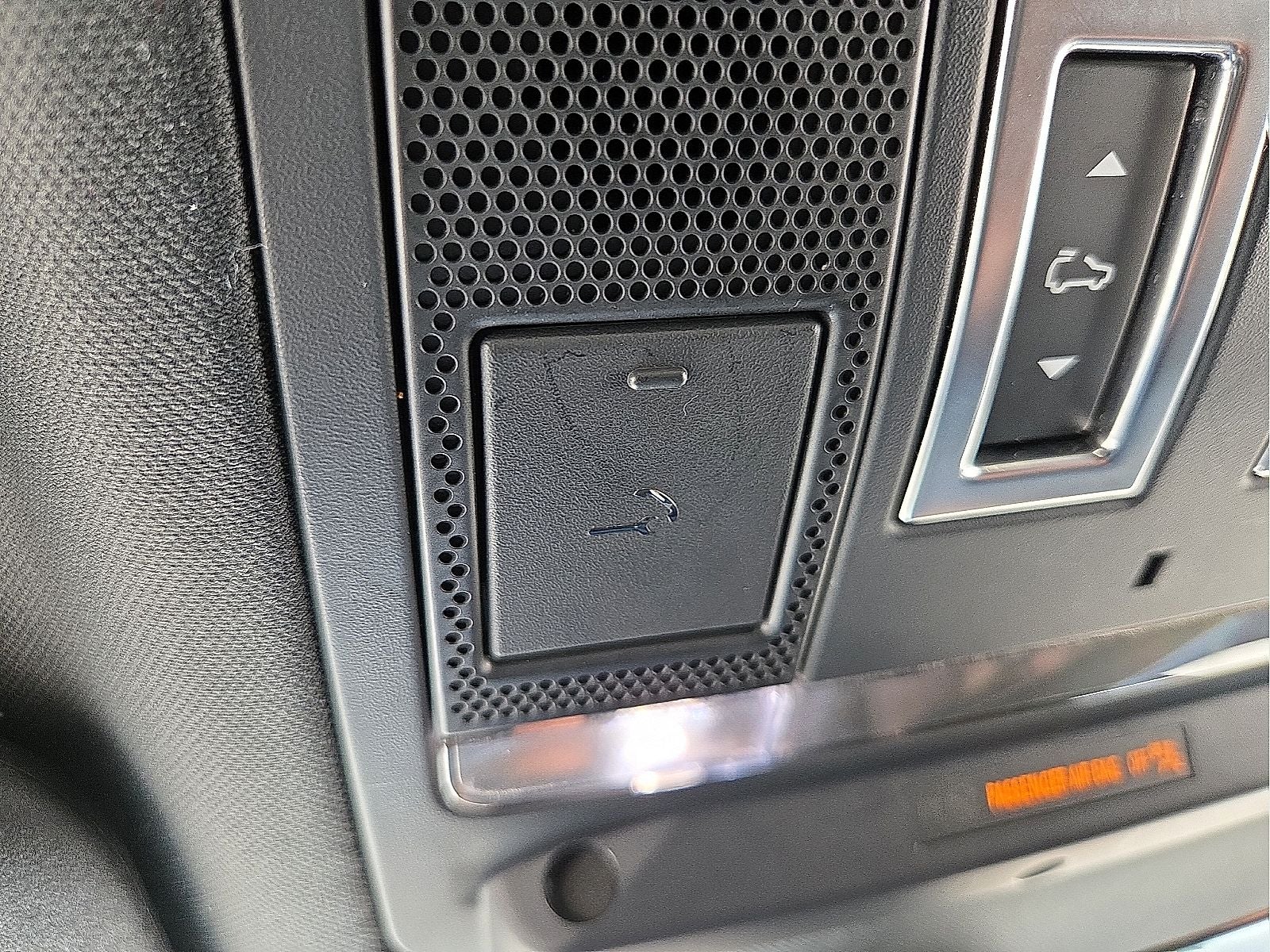 2025 Land Rover Defender 110 S