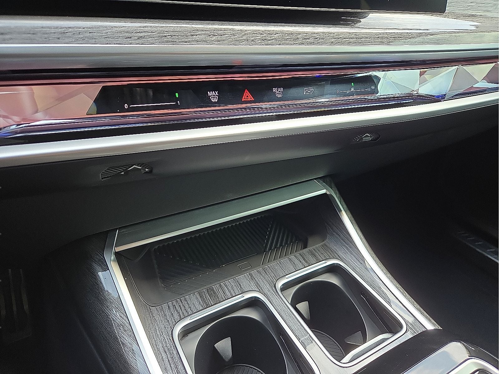2025 BMW 7 Series 740i xDrive
