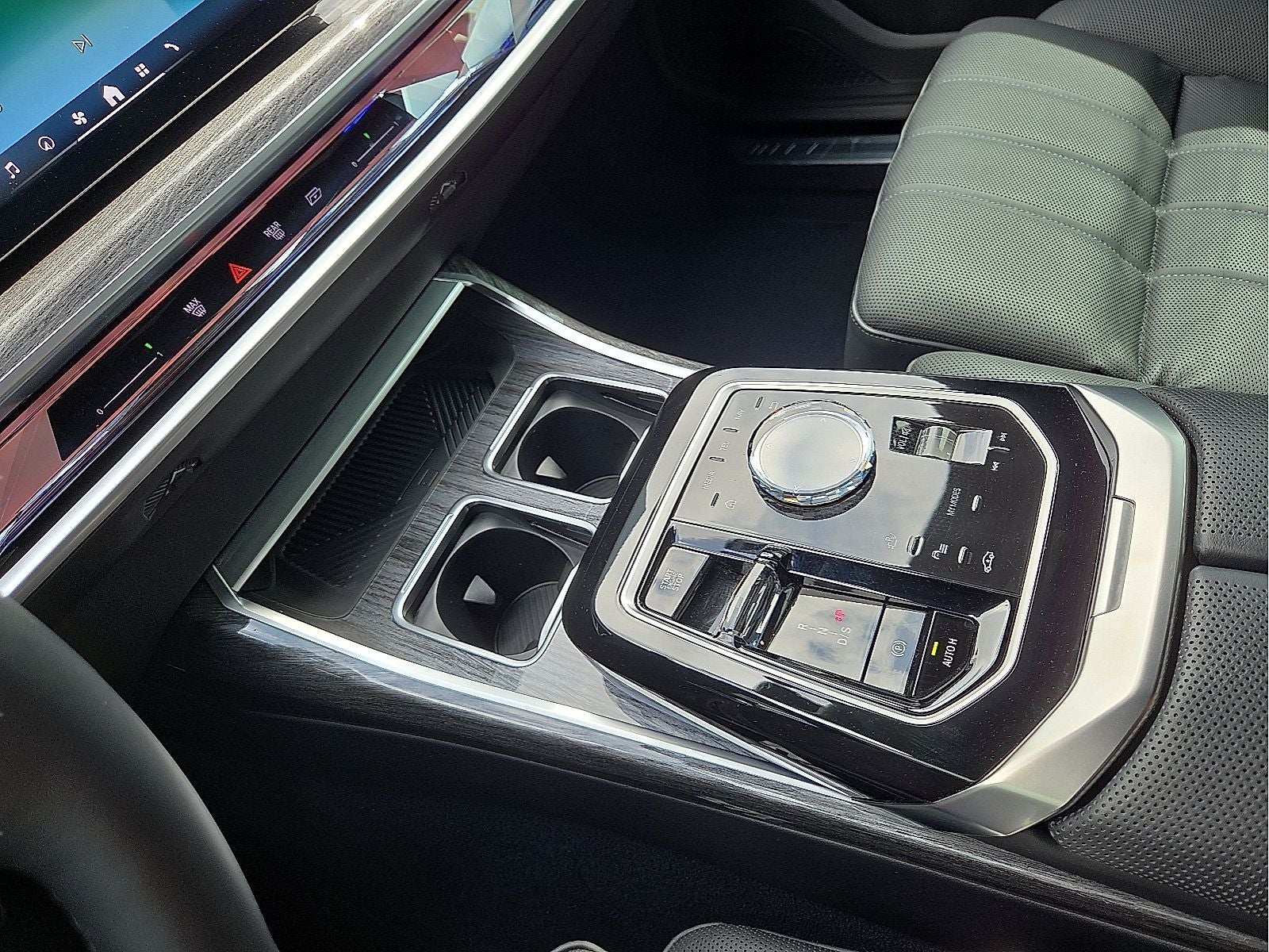 2025 BMW 7 Series 740i xDrive