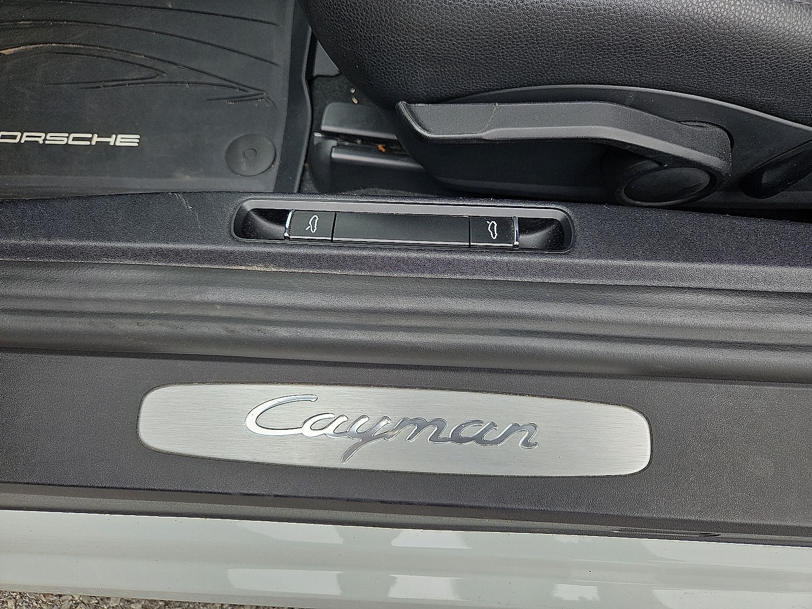 2019 Porsche 718 Cayman Base