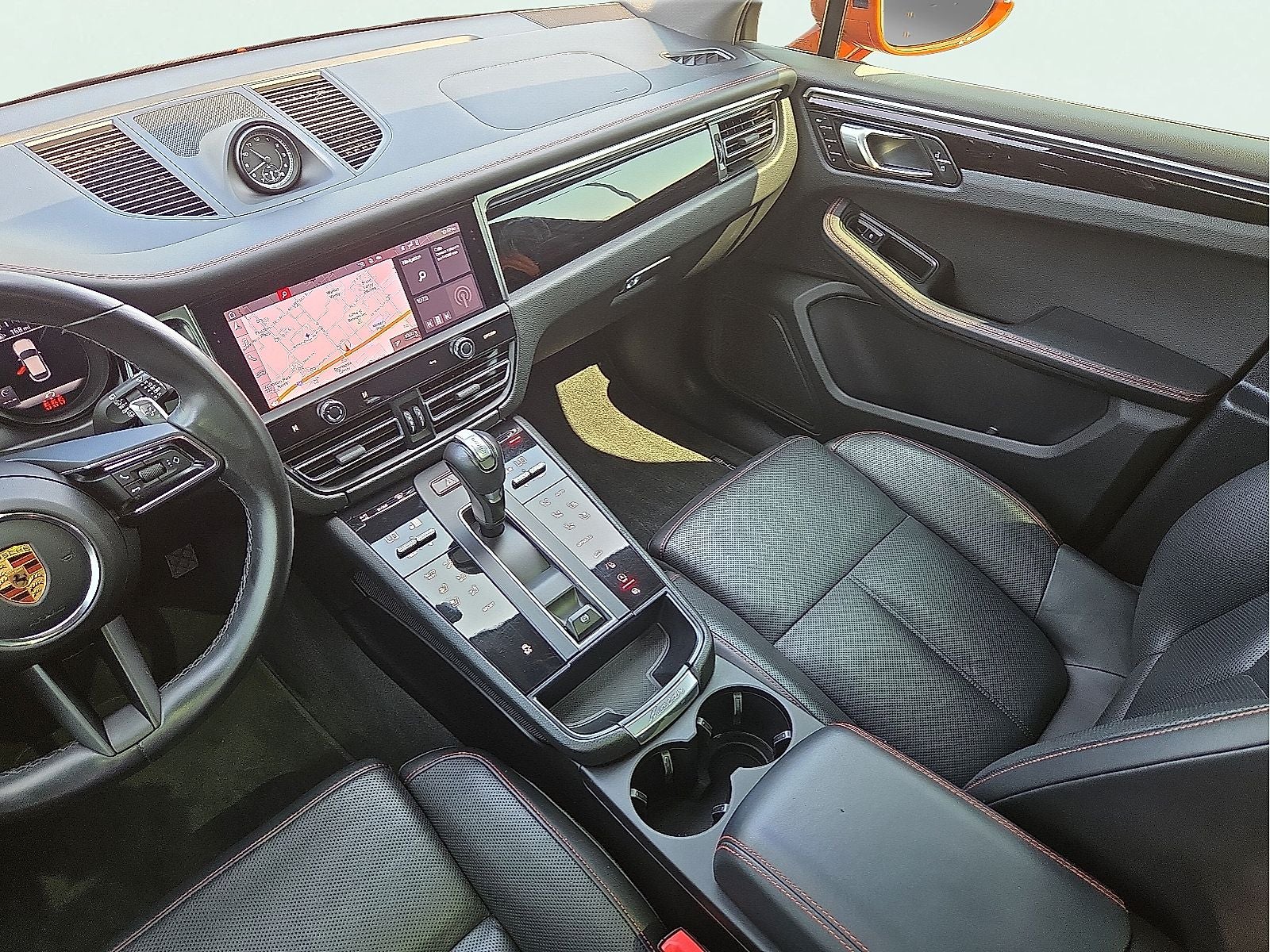 2023 Porsche Macan T